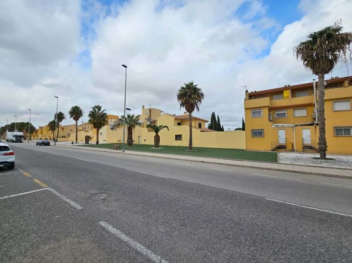 Image No.23-2 Bed Apartment for sale