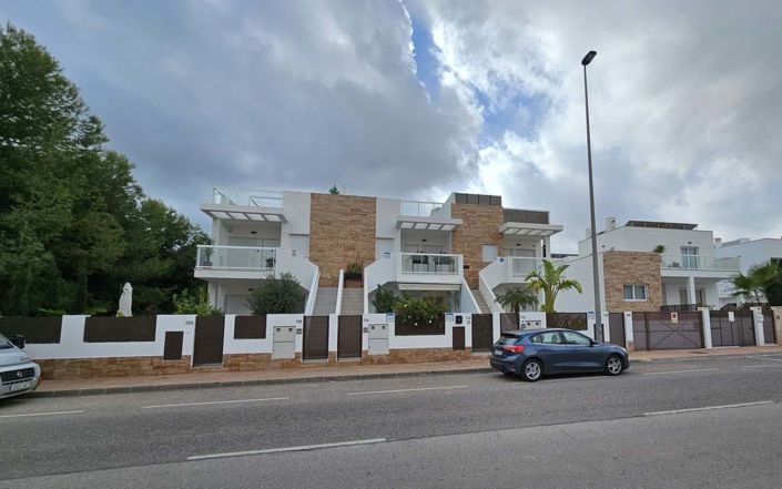 Image No.25-2 Bed Apartment for sale