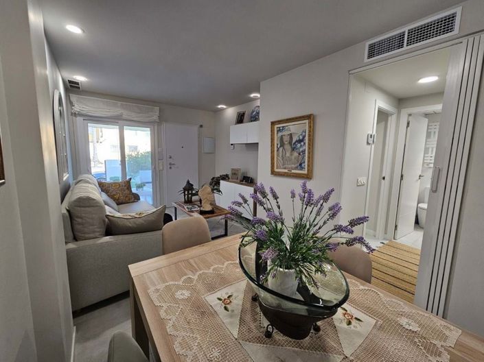 Image No.8-2 Bed Apartment for sale