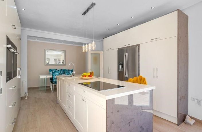 Image No.10-3 Bed Villa for sale