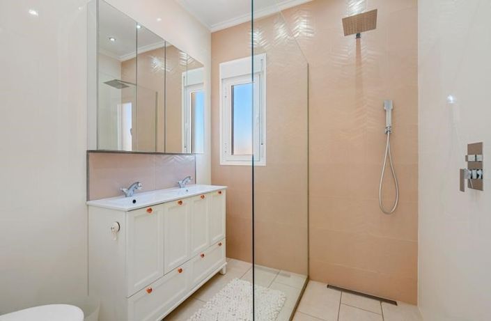 Image No.22-3 Bed Villa for sale