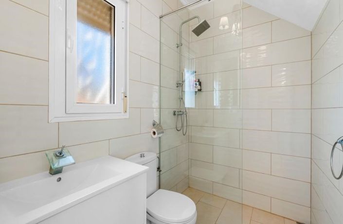 Image No.24-3 Bed Villa for sale