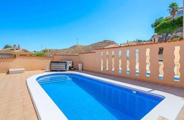 Image No.29-3 Bed Villa for sale