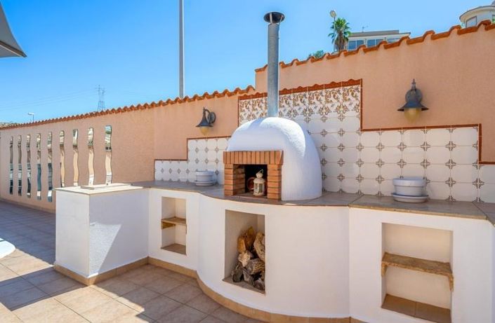 Image No.30-3 Bed Villa for sale