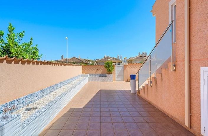 Image No.32-3 Bed Villa for sale