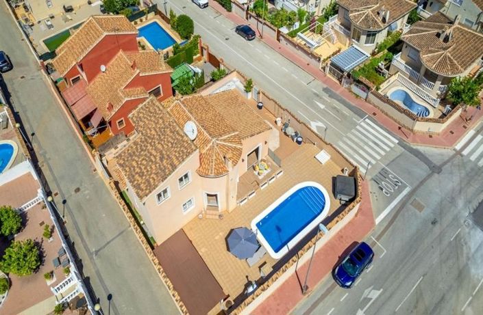 Image No.38-3 Bed Villa for sale