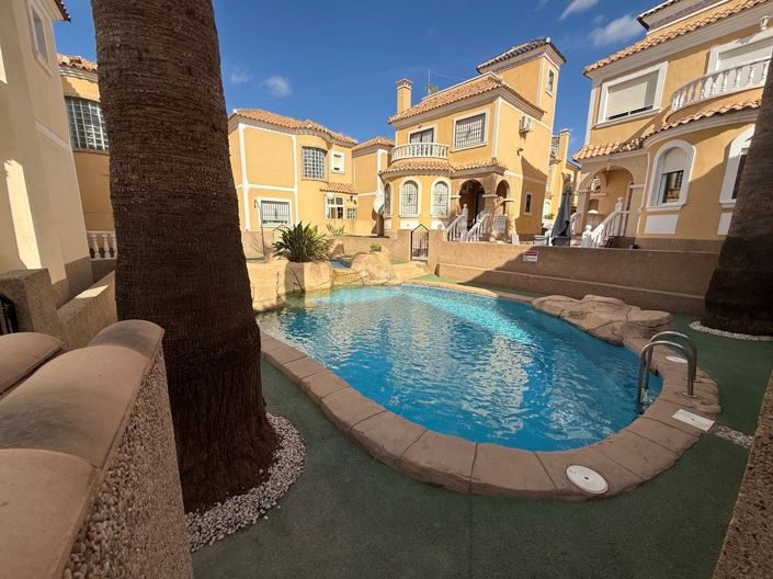 Image No.2-3 Bed Property for sale