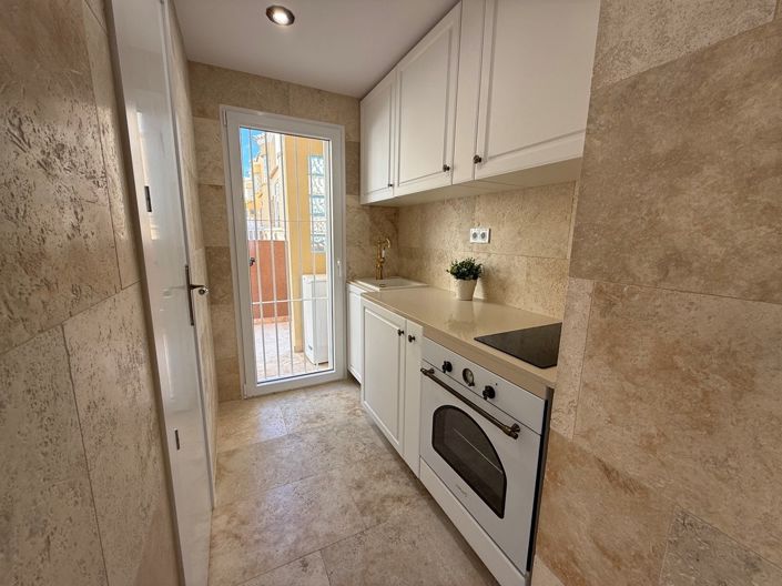 Image No.6-3 Bed Property for sale