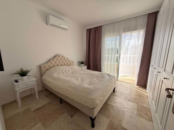 Image No.8-3 Bed Property for sale