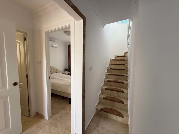 Image No.9-3 Bed Property for sale