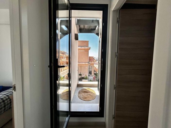 Image No.17-3 Bed Villa for sale