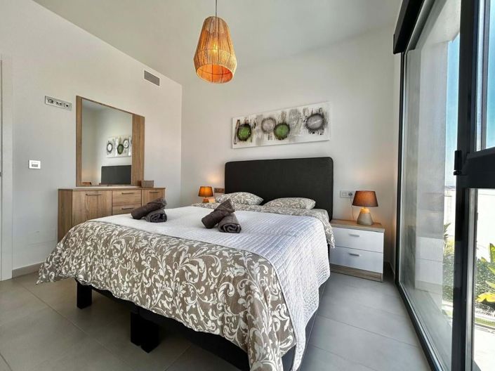 Image No.6-3 Bed Villa for sale