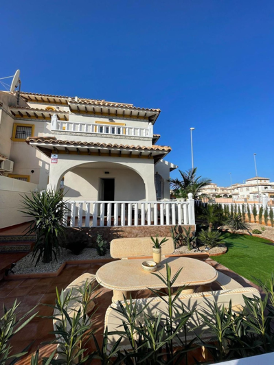 Image No.17-2 Bed Villa for sale