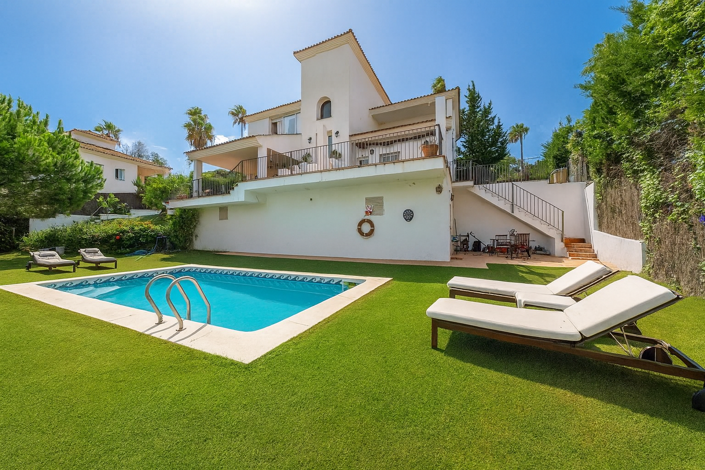 Image No.1-5 Bed Villa for sale
