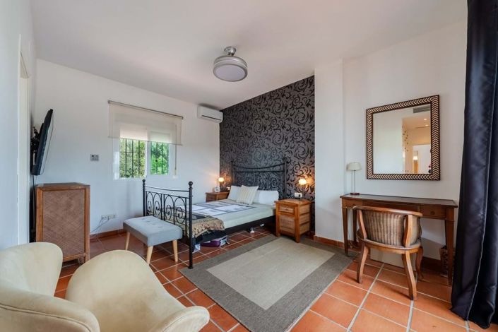 Image No.16-5 Bed Villa for sale