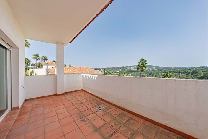 Image No.26-5 Bed Villa for sale