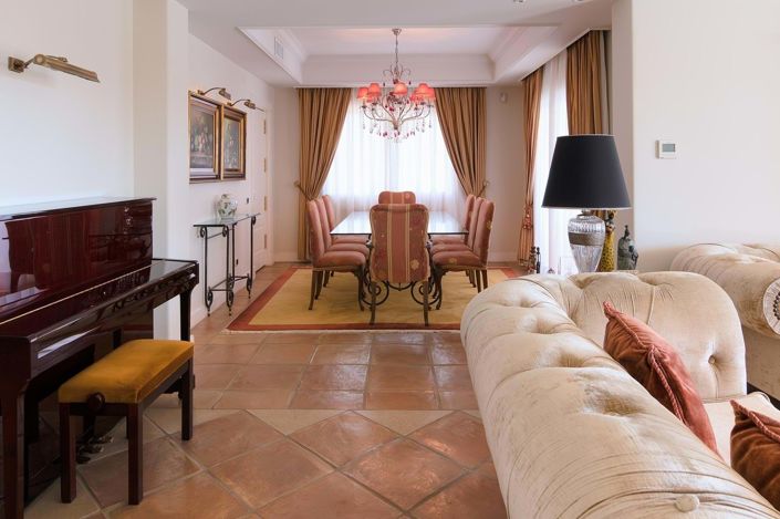 Image No.10-6 Bed Villa for sale