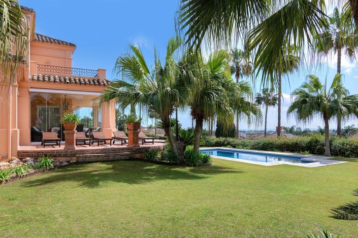 Image No.2-6 Bed Villa for sale