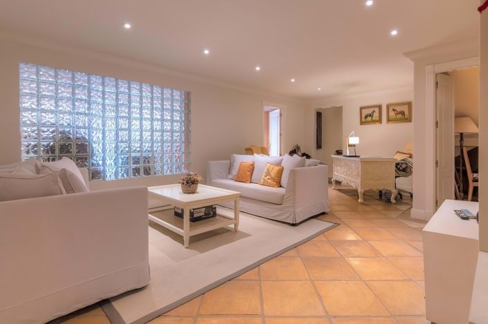 Image No.22-6 Bed Villa for sale