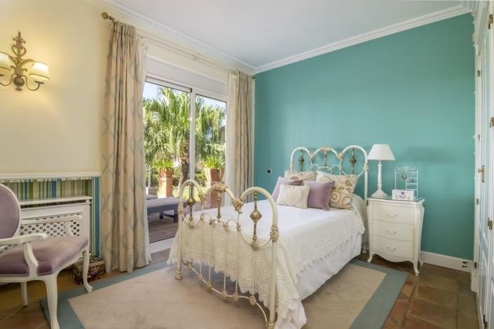 Image No.35-6 Bed Villa for sale