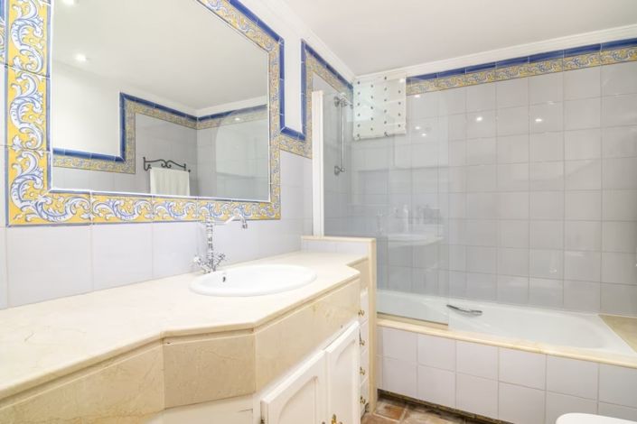 Image No.36-6 Bed Villa for sale