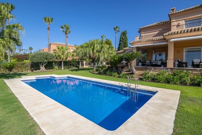 Image No.4-6 Bed Villa for sale