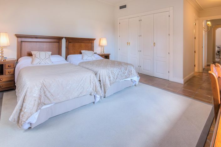 Image No.58-6 Bed Villa for sale