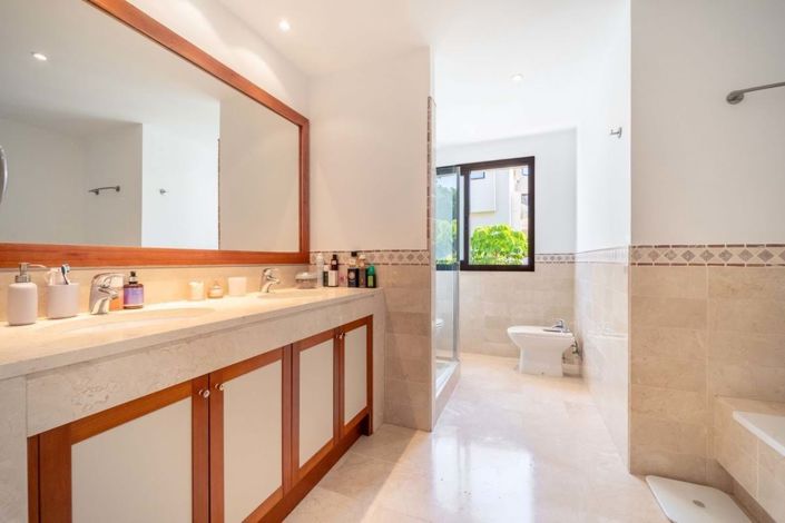 Image No.18-3 Bed Penthouse for sale