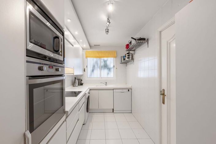 Image No.15-2 Bed Apartment for sale