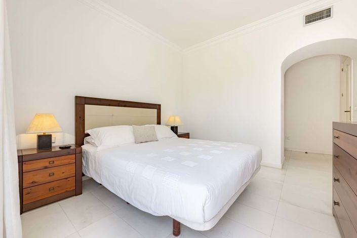 Image No.22-2 Bed Apartment for sale