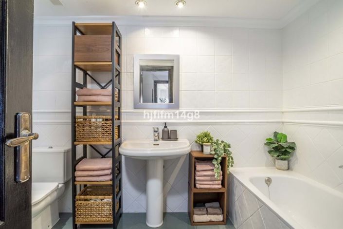 Image No.17-2 Bed Apartment for sale