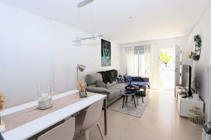 Image No.8-2 Bed Apartment for sale