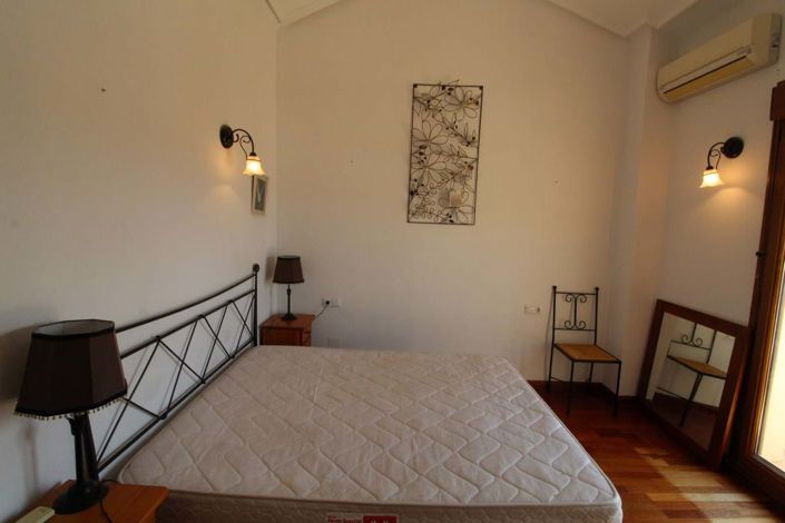 Image No.19-3 Bed Semi-Detached for sale