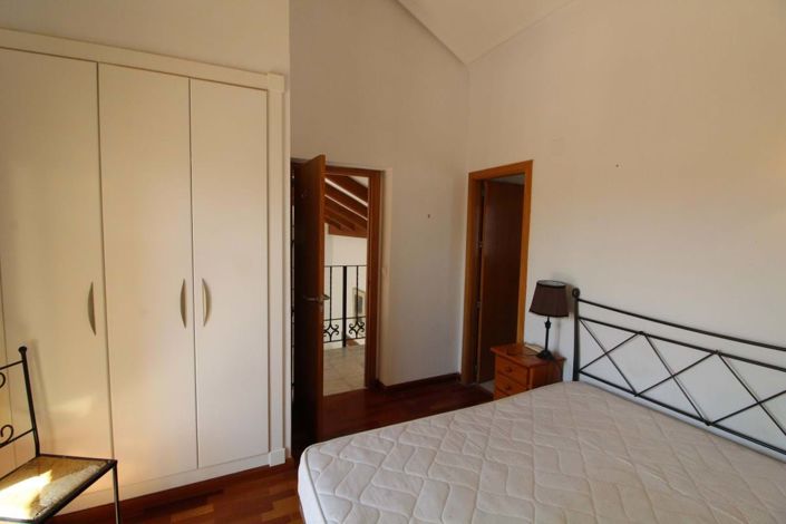 Image No.21-3 Bed Semi-Detached for sale