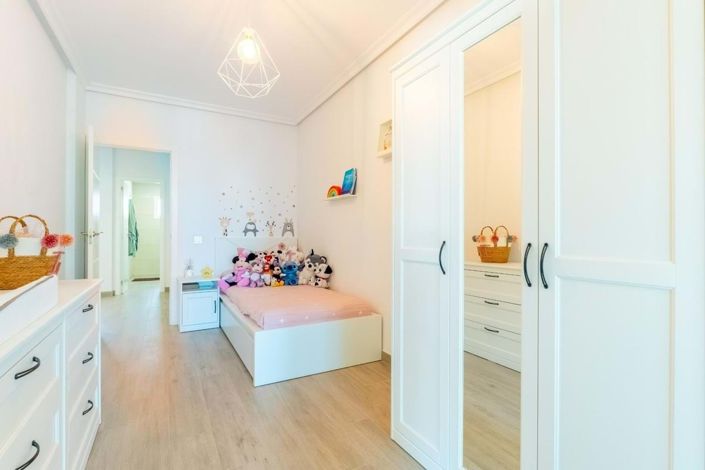 Image No.14-3 Bed Villa for sale