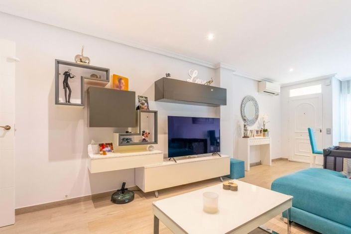 Image No.24-3 Bed Villa for sale