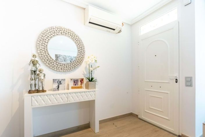 Image No.27-3 Bed Villa for sale