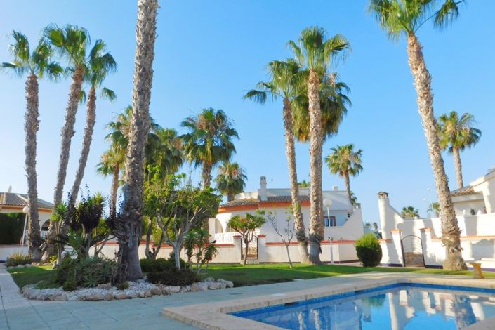 Image No.28-3 Bed Townhouse for sale