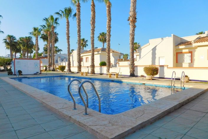 Image No.29-3 Bed Townhouse for sale