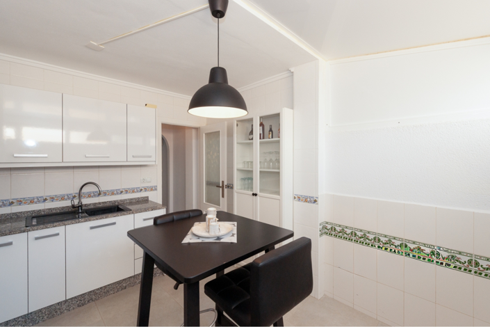 Image No.14-2 Bed Townhouse for sale