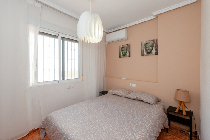 Image No.17-2 Bed Townhouse for sale