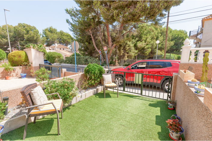 Image No.40-2 Bed Townhouse for sale