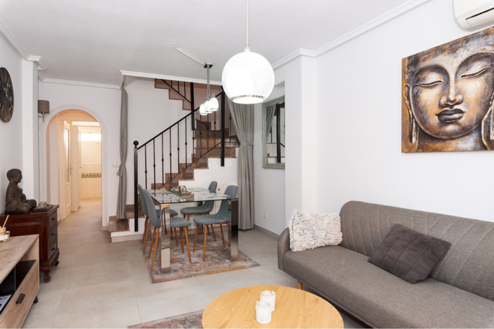 Image No.7-2 Bed Townhouse for sale