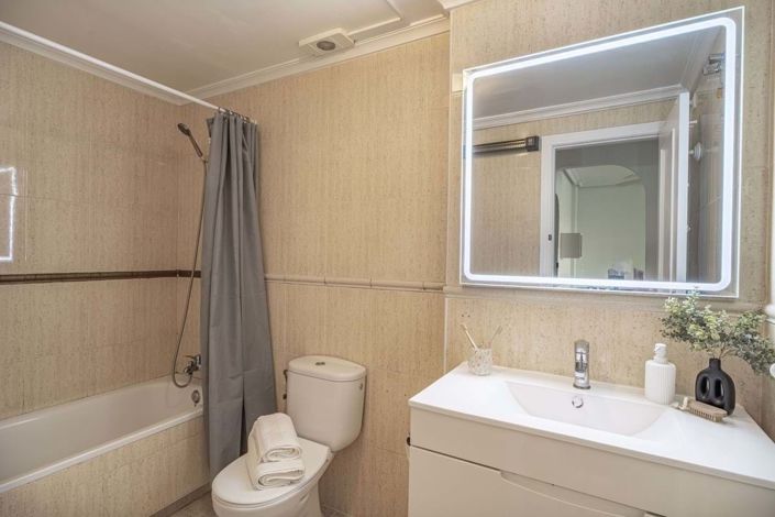 Image No.12-2 Bed Apartment for sale