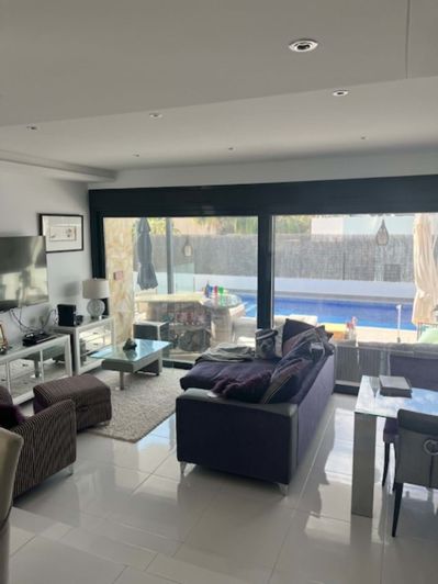 Image No.19-3 Bed Villa for sale