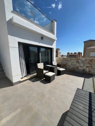 Image No.40-3 Bed Villa for sale