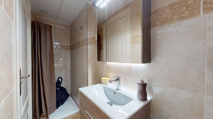 Image No.10-3 Bed Villa for sale