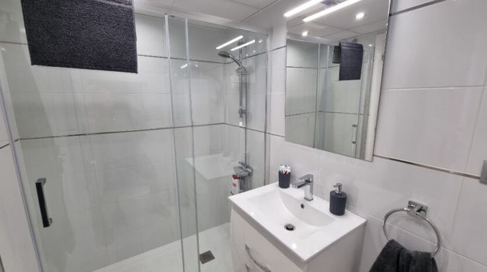 Image No.10-2 Bed Apartment for sale