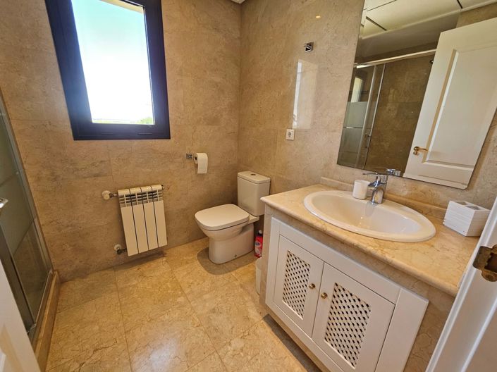 Image No.16-2 Bed Apartment for sale