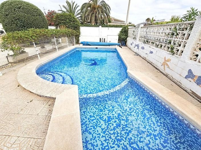 Image No.3-3 Bed Villa for sale